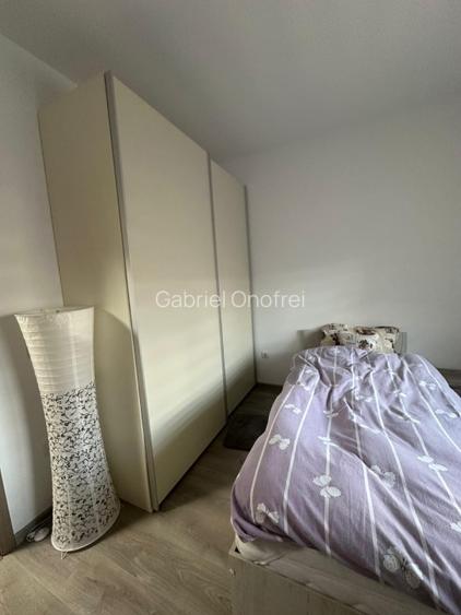 Apartament de închiriat 3 cam PRET 570E - 2