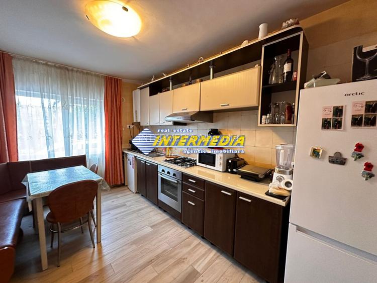 Casa in Centru finisata, mobilata, utilata complet - 19