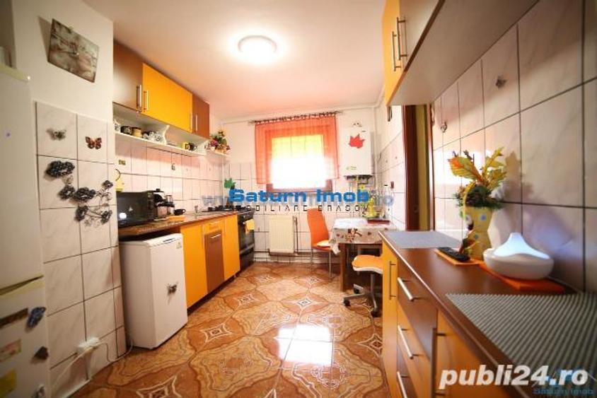 Vand apartament 3 camere Calea Bucuresti