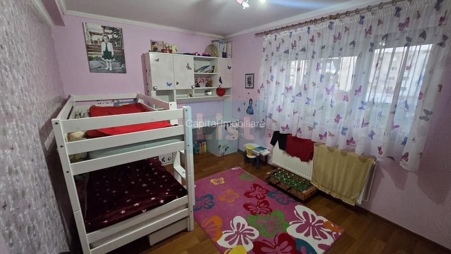 Apartament cu 3 camere, doar 5 apartamente in Bloc - 6
