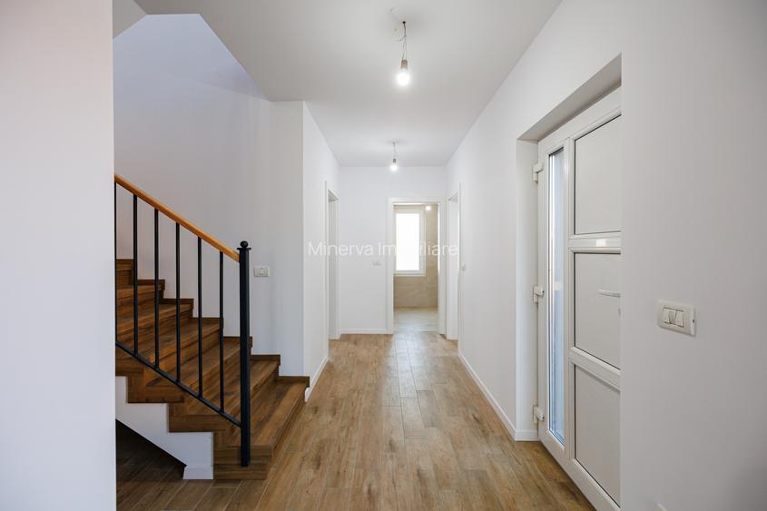 Duplex P+E în Moșnița Nouă, 3 dormitoare, 3 bai, teren 403 mp. Comision 0%