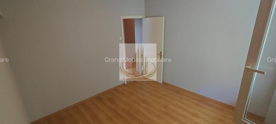 Vanzare apartament 3 camere decomandat Tineretului