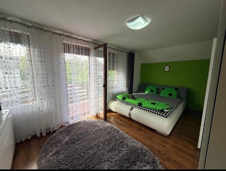 Propietar Vand casa individuala 5 camere