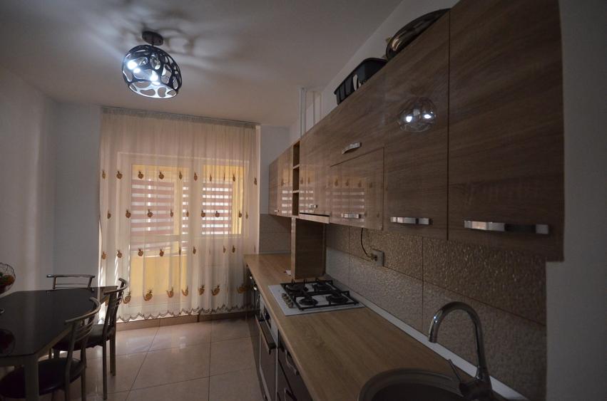 Apartament 3 camere - Pantelimon - Metrou - Renovat
