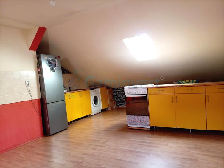 Apartament 3 camere de vanzare, cartierul Nufarul, Oradea