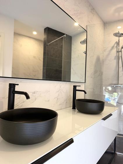 Victoriei / Apartament Premium cu 2 Bai si Terasa 20 mp / Parcare Subterana