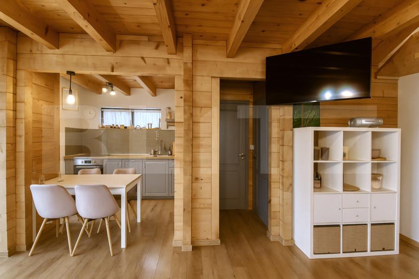Casa ecologica tip sandwich, eficienta energetic, teren 2.673 mp, zona Baisoara