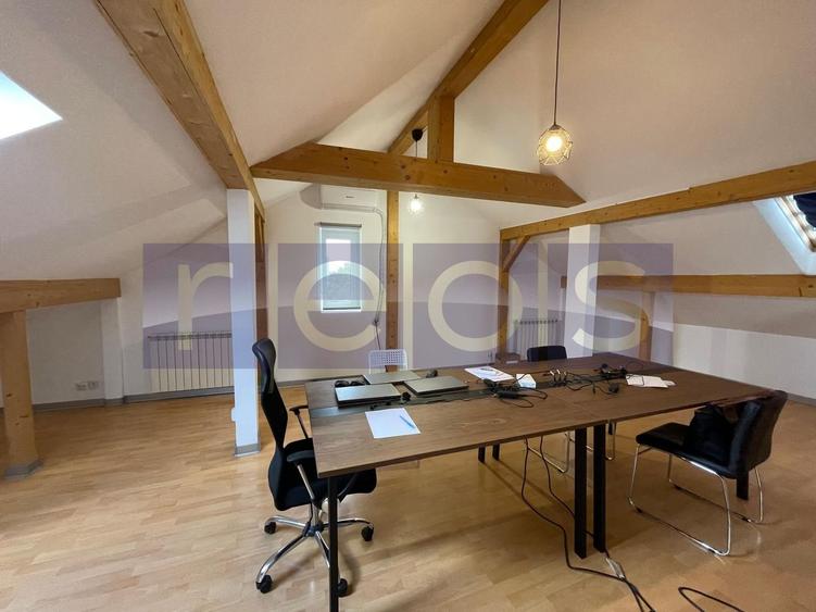 VANZARE | VILA DEOSEBITĂ | ZONA PARC CIRCULUI BARBU VACARESCU | 450MP