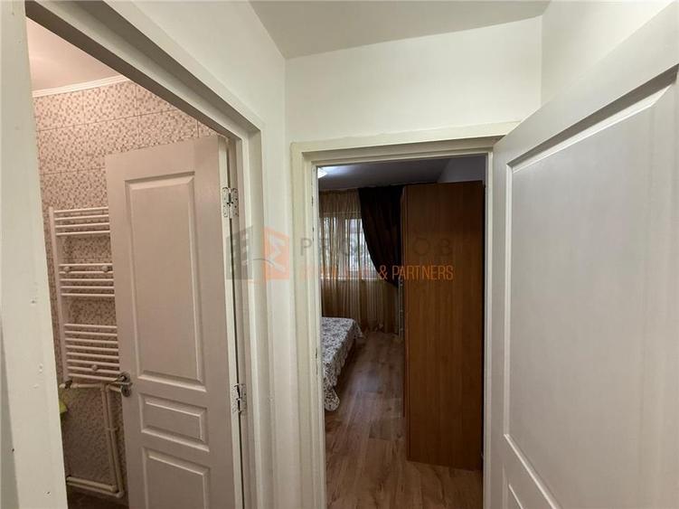 Apartament 3 camere cf 1 decomandat zona Spiru Haret