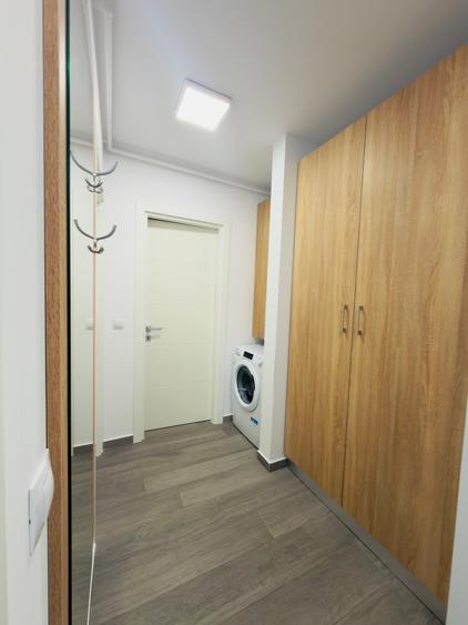 Apartament cu 2 camere decomandat in zona Tractorul langa Coresi Mall
