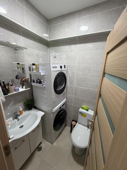 Gherghitei, vedere lac, 2020, 2 bai, mobilat/utilat/finisat MODERN, STB, parc