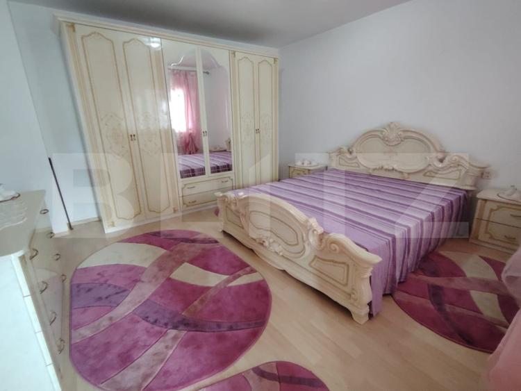 Casa 5 camere, 214 mp, cartierul Brestei