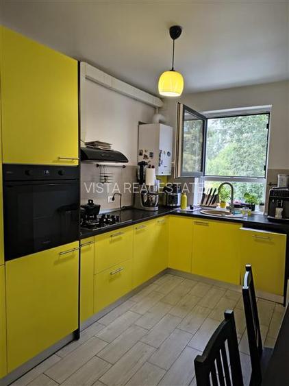 De vânzare apartament spațios și luminos în cartierul Tracto - 5