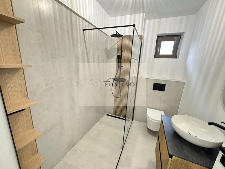 Bloc cu regim redus de înălțime/3 camere/2 băi/Construcție premium