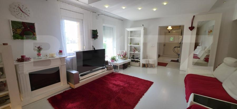 Proprietate Exclusivistă: 2 Case, Piscină și Teren de Tenis pe 3833 mp - 7