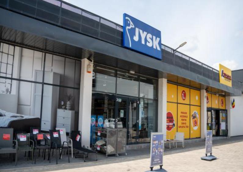 Spațiu comercial de închiriat – Buznei Shopping Center, Tg Frumos - Comision 0%