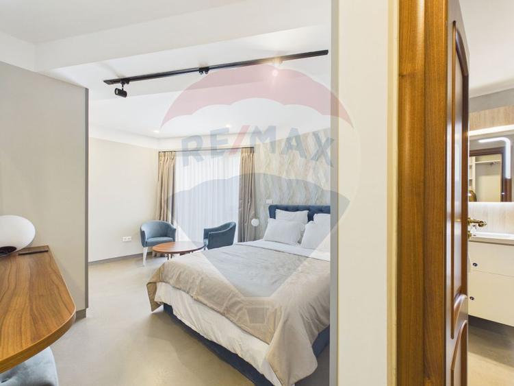Apartament cu 3 camere ultrafinisat de inchiriat - Zona Decebal