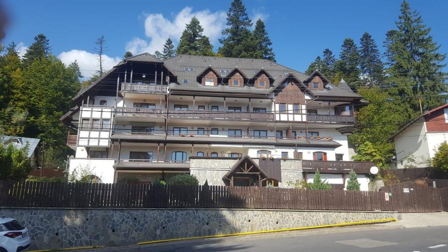 PENTHOUSE DUPLEX – SINAIA, FURNICA LÂNGĂ CASTELUL PELEȘ 115 MP