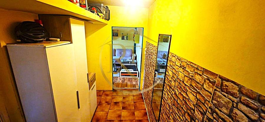 Vand apartament cu 4 camere in zona spitalul judetean,comision ,,0''