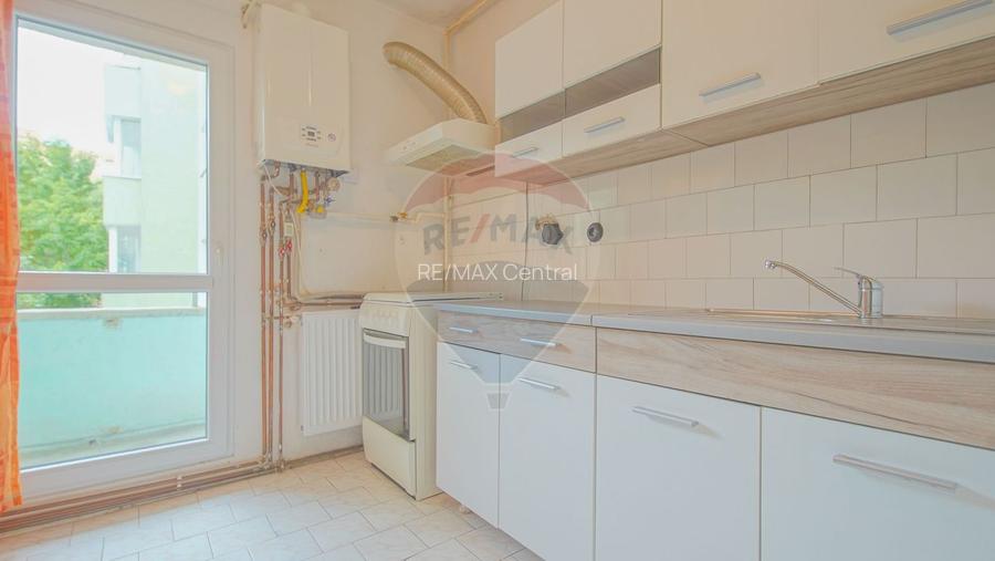 Apartament 2 cam de închiriat Zona Griviței Mobilat și utilat etaj 1 - 18