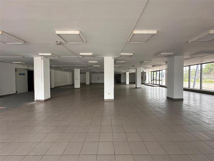 Spatiu comercial sos. Pacurari Iasi, langa Mall Moldova, 1310mp