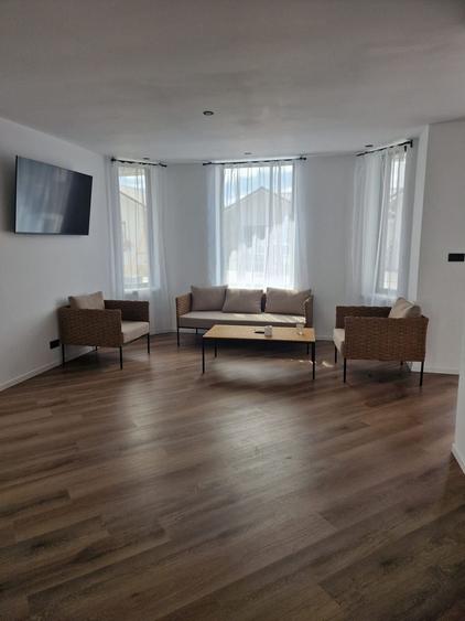Ciolpani Compex rezidential 8 case folosite pt inchiriere Regim hotelier