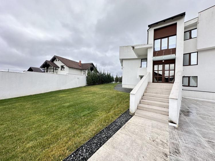 Casă de lux 4 camere, piscină în Cisnădie