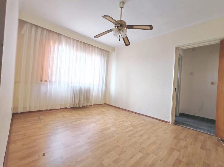 Apartament 2 camere Trivale-Complex 1, etaj 3/4, balcon