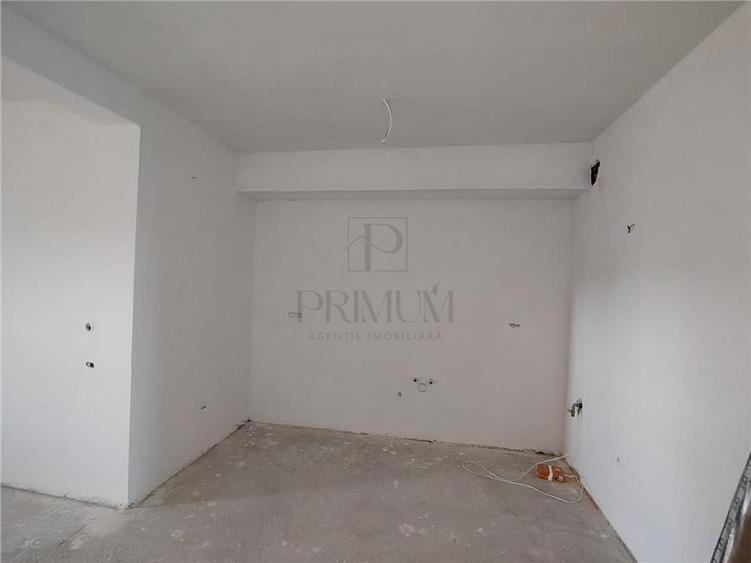 Casa insiruita in zona foarte buna - teren generos - disponibilitate rapida