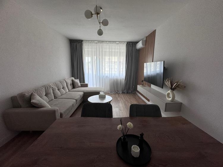 Apartament 3 camere renovat recent langa Parcul Tineretului