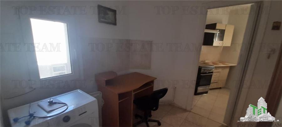 Unirii Marasesti apartament  in vila etaj 1/2