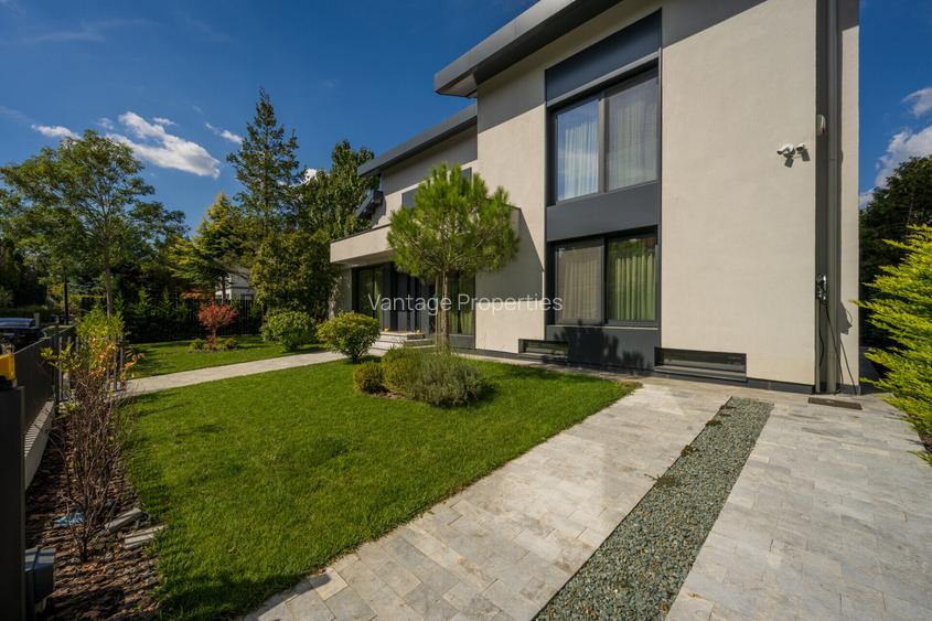Luxury villa | gated complex with security | Iancu Nicolae | British School - 39