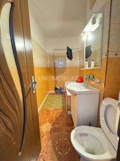 Etaj 3 - Apartament 3 camere decomandat - doua bai - doua balcoane - Dacia - 6