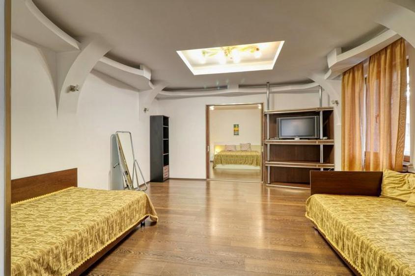 5 camere, 10 min de METROU, PARCARE, CENTRALA PROPRIE,Piata 1 Mai, Bvd Mihalache