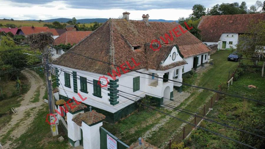 Casă familială de tip conac de vânzare în Aita Mare