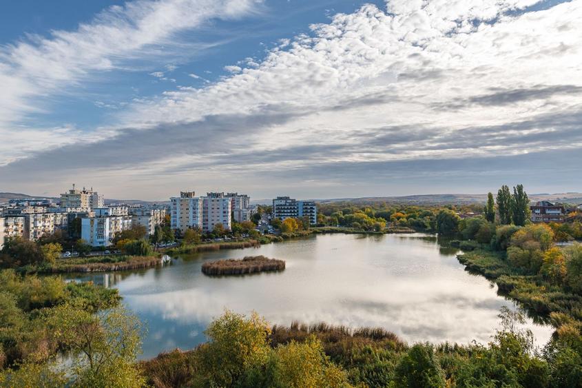 Apartament Unic în Park Lake 2! Vedere la lac, terasă spectaculoasă!