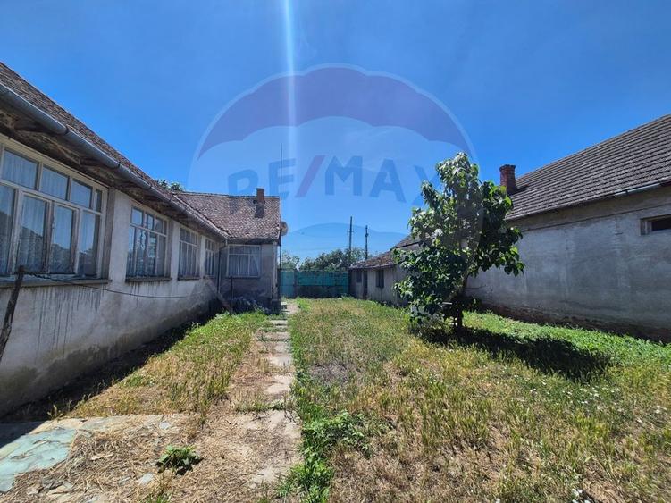 Casă / Vilă cu 3 camere de vânzare în zona Central