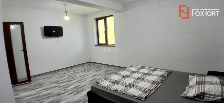 Casa individuala cu 6 camere Parter + 1 Etaj in Comlosu Mare - 33