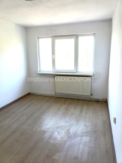 Vanzare 2 camere -Imobiliare MAXICONFORT - 2