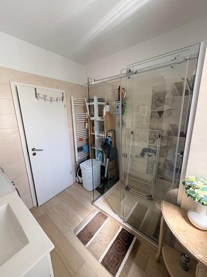 Proprietare - vând apartament 2 camere 66 mp  - 15