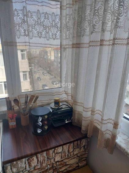 Vând apartament 2 camere decomandat zona Podgoriilor  - 9