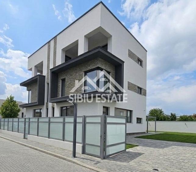 Casa 3 dormitoare, 3 bai, terasa Sibiu, Selimbar