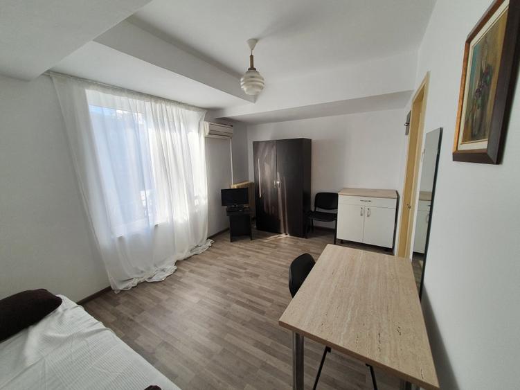 INCHIRIERE GARSONIEREA P-TA  ROMANA