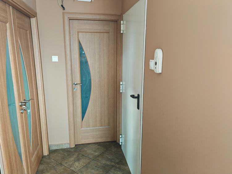 Apartament 3 camere in bloc vila zona Gemenii
