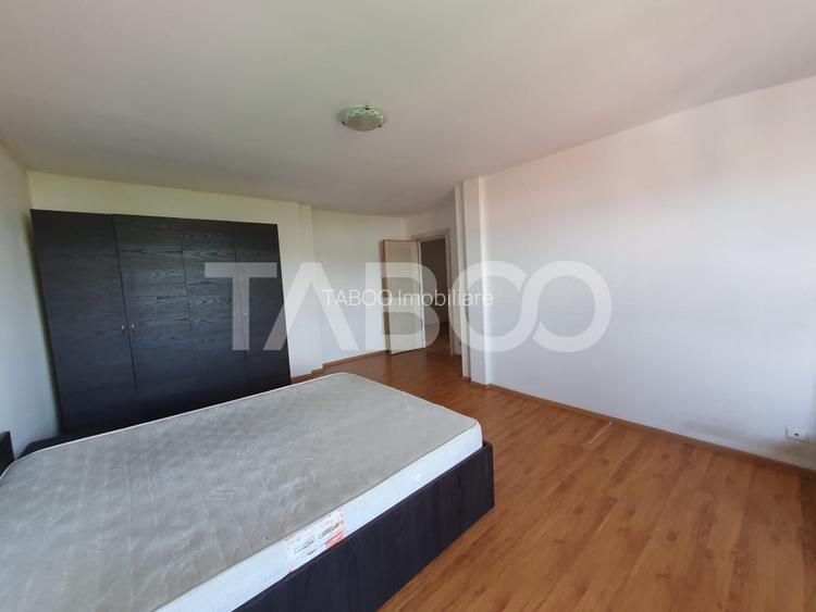 Apartament 3 camere decomandat 80 mp +  balcon cu scara interioara - 3