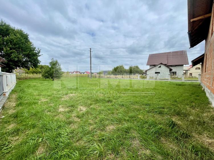 CASA LA ROSU DIN CARAMIDA + GARAJ I 12,5 ARI I VICOV DE SUS I