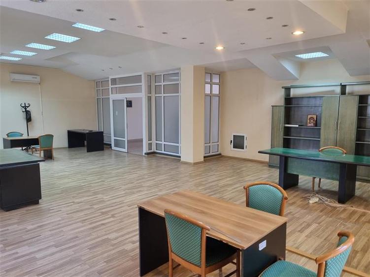 Spatiu Stradal Carrefour