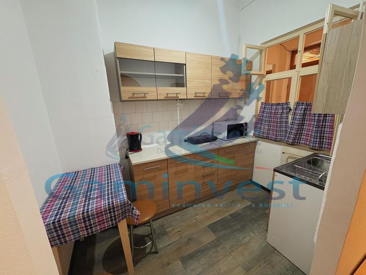 Apartament ultracentral cu 2 camere de inchiriat Oradea, Bihor