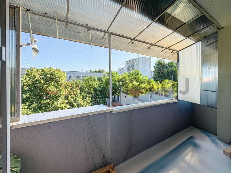 Apartament cu 3 camere in zona Iulius Mall!