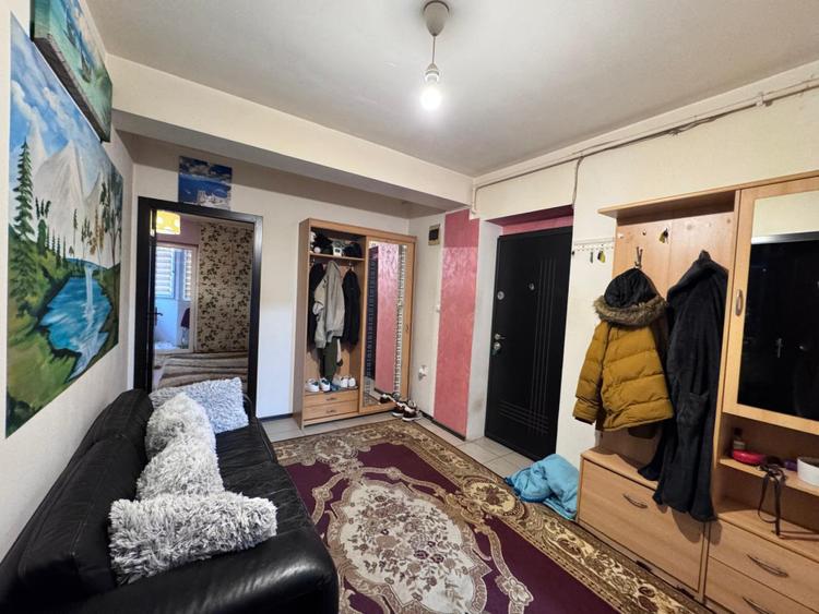 Apartament 4 camere 92 mp, Zona Stejarului
